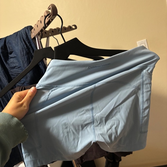 outdoor voices size S blue exercise shorts - Picture 3 of 3